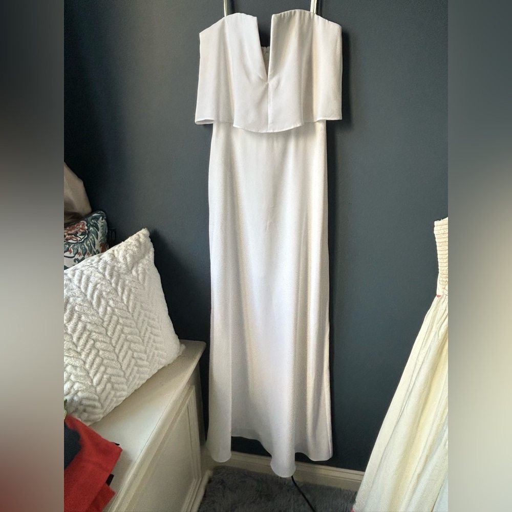 BCBG off white , Strapless,Sheath silhouette, Body-skimming, Floor length, Maxi,